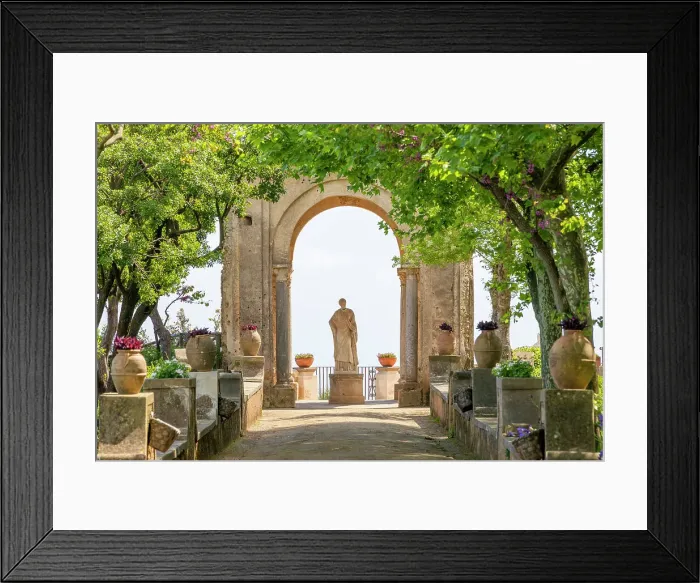 Framed Print : Statue of Ceres at the Villa Cimbrone, Ravello, Amalfi Coast, Campania, Italy Framed Print : Statue of Ceres at the Villa Cimbrone, Ravello, Amalfi Coast, Campania, Italy