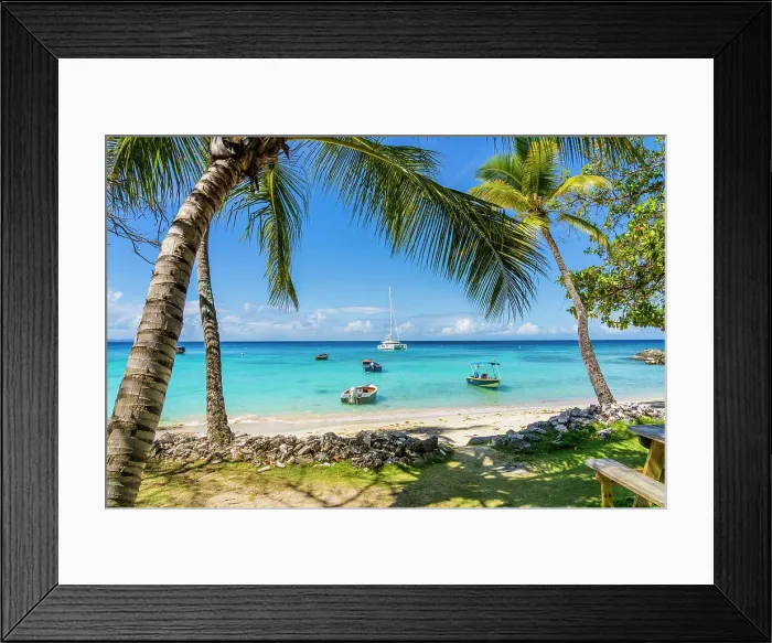 Framed Print : Britania Bay, Mustique, Grenadines, Saint Vincent and the Grenadines Islands, Caribbean Framed Print : Britania Bay, Mustique, Grenadines, Saint Vincent and the Grenadines Islands, Caribbean
