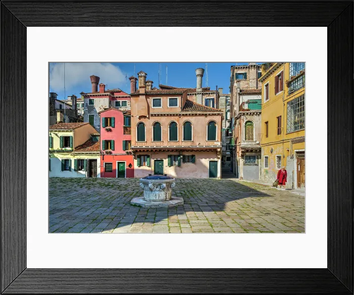 Framed Print : Scenic view of a square with water well of stone (vera da pozzo), Venice, Veneto, Italy Framed Print : Scenic view of a square with water well of stone (vera da pozzo), Venice, Veneto, Italy