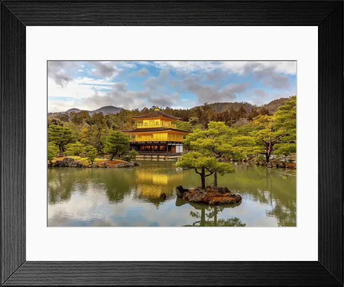 Framed Print : The Golden Temple, Kyoto, Japan Framed Print : The Golden Temple, Kyoto, Japan