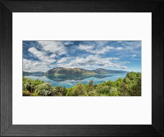 Framed Print : Lake Hawea, Otago, South Island, New Zealand Framed Print : Lake Hawea, Otago, South Island, New Zealand