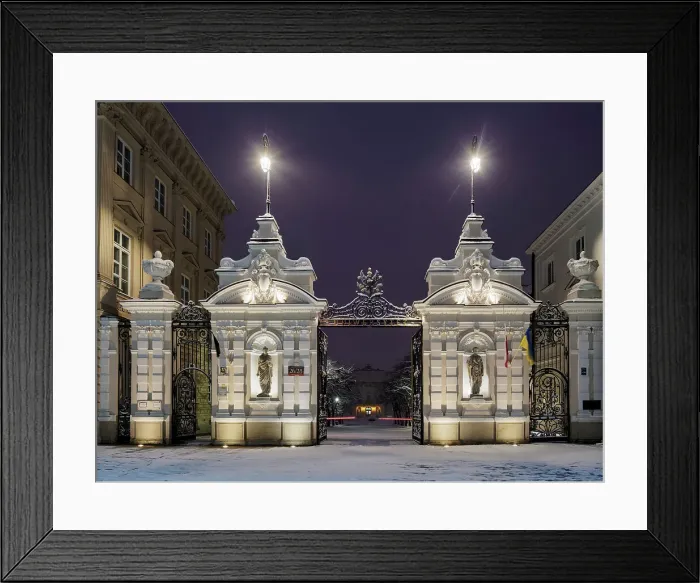 Framed Print : University of Warsaw, main gate, Warsaw, Masovian Voivodeship, Poland Framed Print : University of Warsaw, main gate, Warsaw, Masovian Voivodeship, Poland