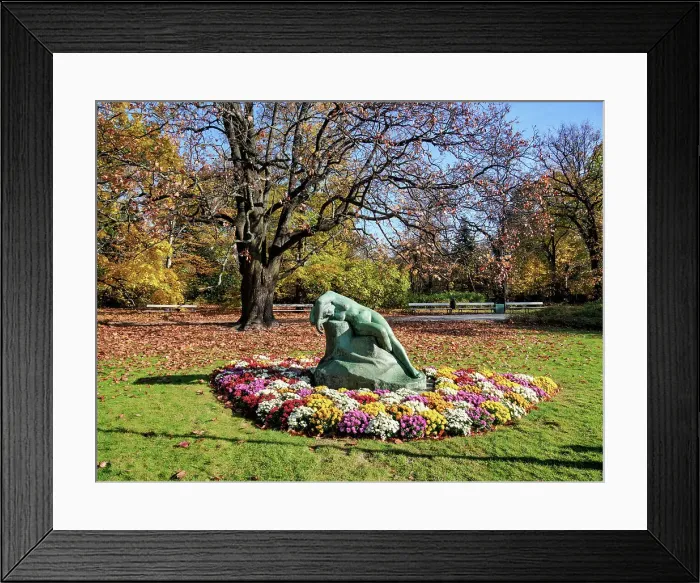 Framed Print : Sculpture Ewa, Ujazdowski Park, Warsaw, Masovian Voivodeship, Poland Framed Print : Sculpture Ewa, Ujazdowski Park, Warsaw, Masovian Voivodeship, Poland