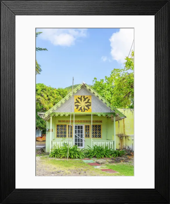 Framed Print : A colourful local House in Belmont, Bequia Island, Grenadine Islands, Saint Vincent and the Grenadines, Caribbean