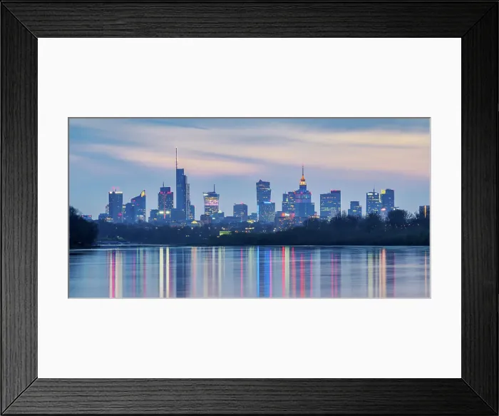 Framed Print : View over River Vistula towards City Centre Skyline at dusk, Warsaw, Masovian Voivodeship, Poland Framed Print : View over River Vistula towards City Centre Skyline at dusk, Warsaw, Masovian Voivodeship, Poland