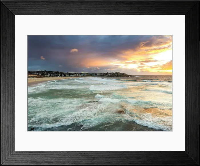 Framed Print : Sunrise at Bondi Beach, New South Wales, Australia Framed Print : Sunrise at Bondi Beach, New South Wales, Australia