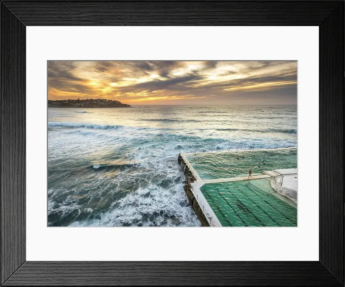 Framed Print : Icebergs Swimming Pool at sunrise, Bondi, New South Wales, Australia Framed Print : Icebergs Swimming Pool at sunrise, Bondi, New South Wales, Australia