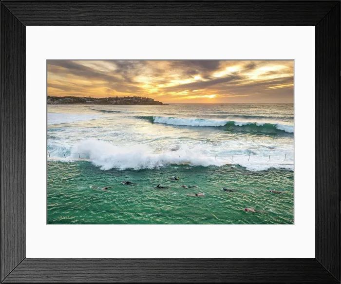 Framed Print : Icebergs Swimming Pool at sunrise, Bondi, New South Wales, Australia