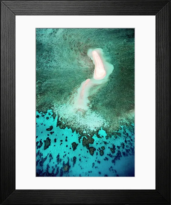 Framed Print : Aerial of a sand cay on the Great Barrier Reef, Queensland, Australia