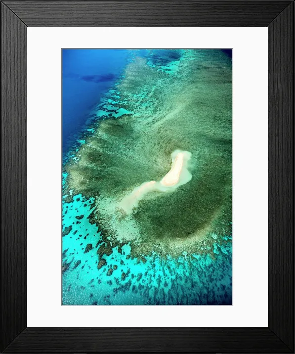 Framed Print : Aerial of a sand cay on the Great Barrier Reef, Queensland, Australia Framed Print : Aerial of a sand cay on the Great Barrier Reef, Queensland, Australia