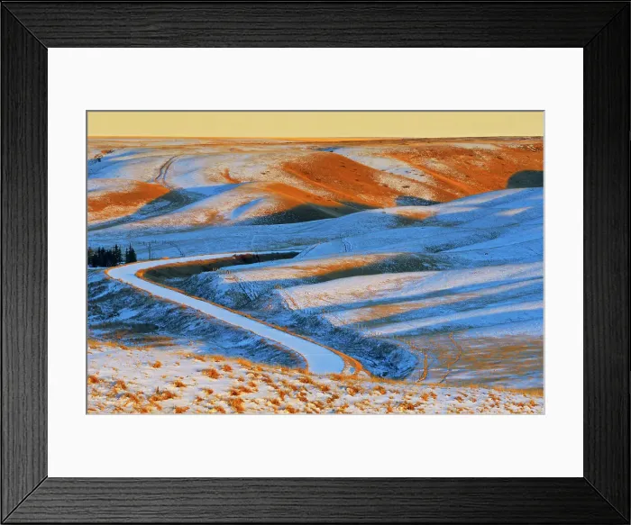 Framed Print : Road along the valley of the Oldman River near Picture Butte, Alberta, Canada