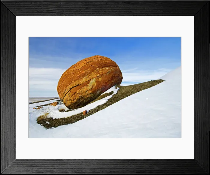 Framed Print : Sandstone concretion on the Canadian prairie in winter Framed Print : Sandstone concretion on the Canadian prairie in winter