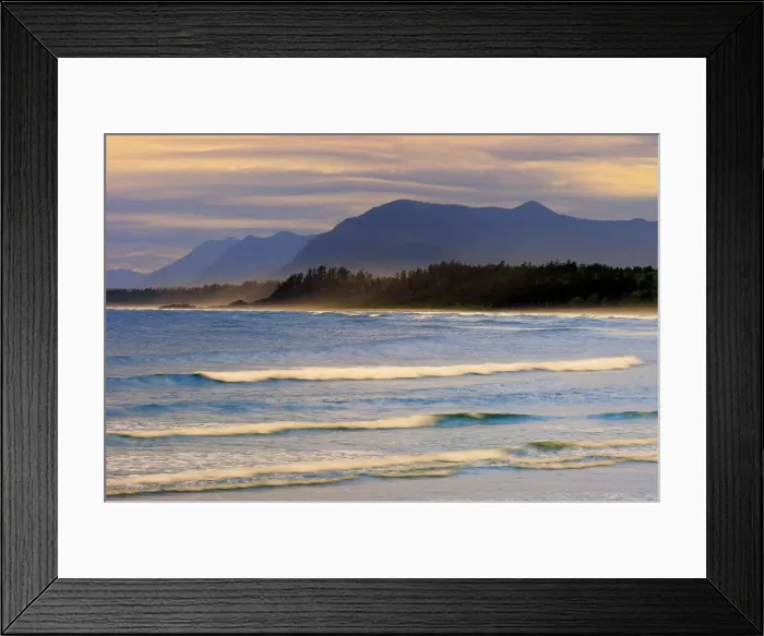 Framed Print : Waves on Pacific Ocean at WickaninishBeach Pacific Rim National Park, British Columbia, Canada