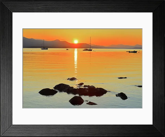 Framed Print : Sailboats at sunset on Vesuvius Bay. Looking West to Crofton on Vancouver Island, Saltspring Island (Gulf Islands), British Columbia, Canada Framed Print : Sailboats at sunset on Vesuvius Bay. Looking West to Crofton on Vancouver Island, Saltspring Island (Gulf Islands), British Columbia, Canada