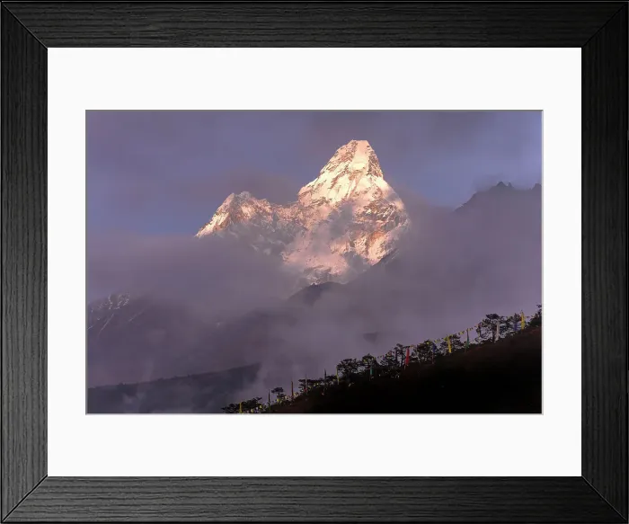 Framed Print : Ama Dablam (6, 812m) from Tengboche, Solukhumbu, Nepal Framed Print : Ama Dablam (6, 812m) from Tengboche, Solukhumbu, Nepal