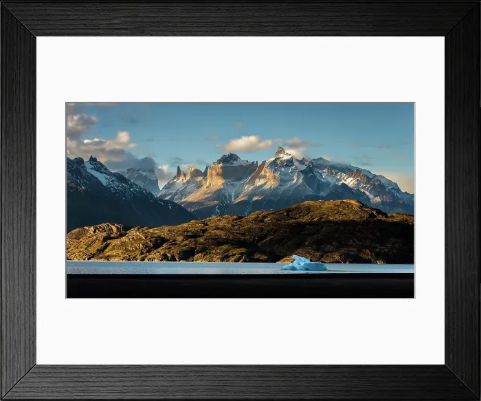 Framed Print : Lake Grey, Torres del Paine National Park, Patagonia, Chile Framed Print : Lake Grey, Torres del Paine National Park, Patagonia, Chile