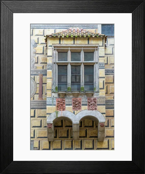 Framed Print : Detail of facade and window at premises of Cesky Krumlov Castle and Chateau, Cesky Krumlov, South Bohemian Region, Czech Republic Framed Print : Detail of facade and window at premises of Cesky Krumlov Castle and Chateau, Cesky Krumlov, South Bohemian Region, Czech Republic