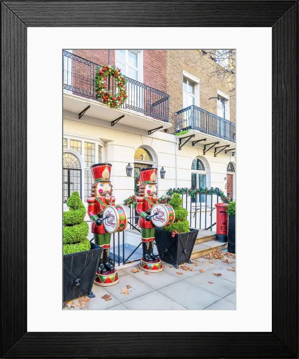 Framed Print : Christmas decorations, Knightsbridge, London, England, UK Framed Print : Christmas decorations, Knightsbridge, London, England, UK