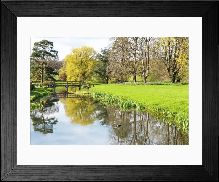 Framed Print : Hever Castle gardens in spring, Kent, England Framed Print : Hever Castle gardens in spring, Kent, England