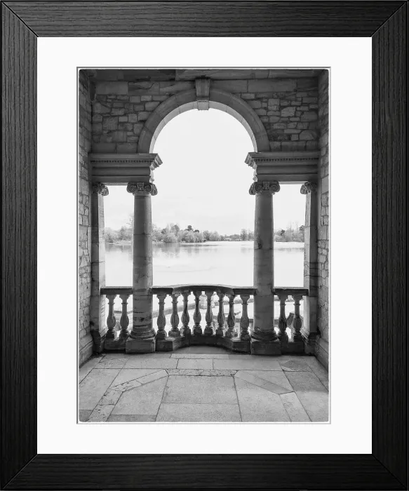 Framed Print : Hever lake from the Loggia, Italian Garden, Hever Castle, Kent, England Framed Print : Hever lake from the Loggia, Italian Garden, Hever Castle, Kent, England
