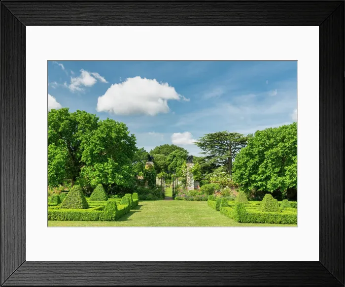 Framed Print : Helmingham Hall Gardens, Helmingham, Suffolk, England Framed Print : Helmingham Hall Gardens, Helmingham, Suffolk, England