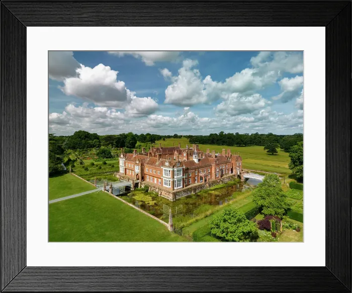 Framed Print : Helmingham Hall, Helmingham, Suffolk, England Framed Print : Helmingham Hall, Helmingham, Suffolk, England