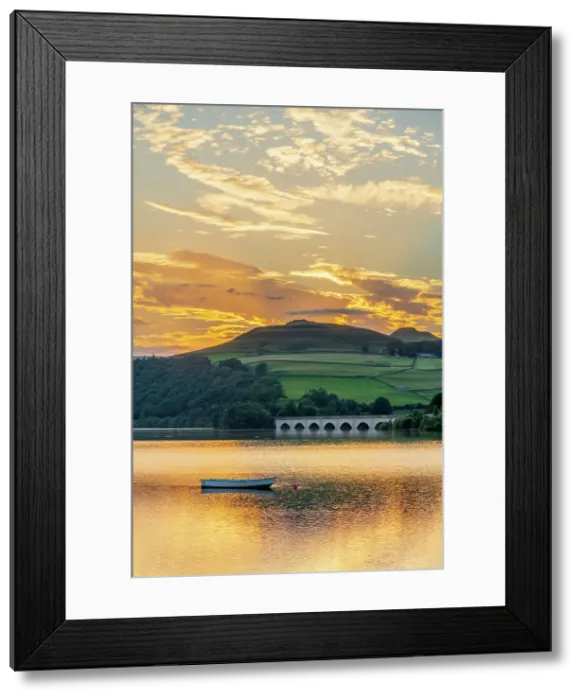 Framed Print : UK, England, Derbyshire, Peak District National Park, High Peak, Ladybower Reservoir Framed Print : UK, England, Derbyshire, Peak District National Park, High Peak, Ladybower Reservoir