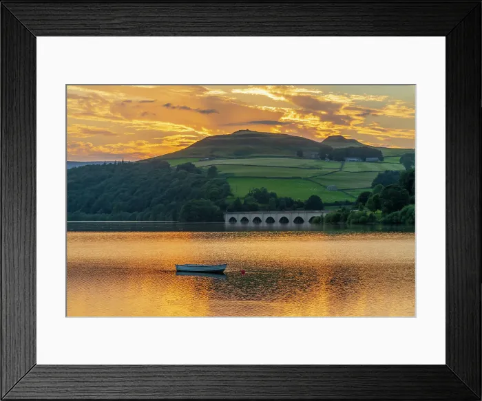 Framed Print : UK, England, Derbyshire, Peak District National Park, High Peak, Ladybower Reservoir Framed Print : UK, England, Derbyshire, Peak District National Park, High Peak, Ladybower Reservoir
