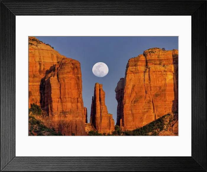 Framed Print : Full Moon over Cathedral Rocks, Sedeona, Arizona, USA