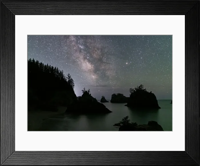 Framed Print : Milky Way over Secret Beach, Oregon, USA Framed Print : Milky Way over Secret Beach, Oregon, USA