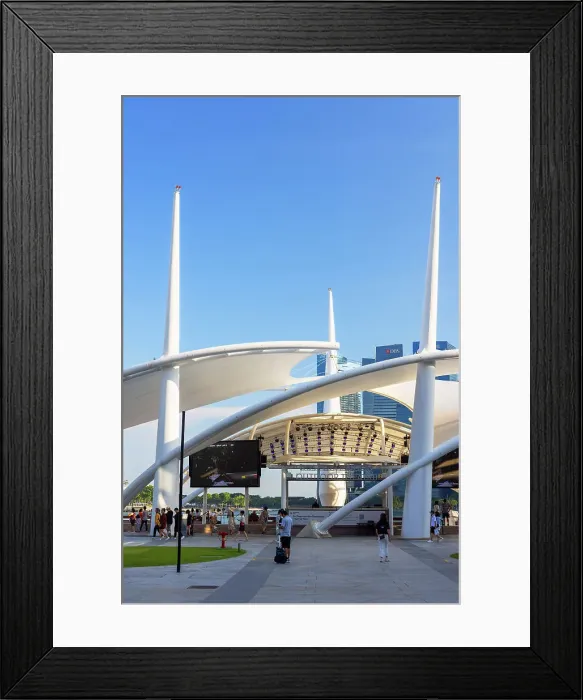 Framed Print : Esplanade Outdoor Theatre on waterfront, Marina Bay, Singapore Framed Print : Esplanade Outdoor Theatre on waterfront, Marina Bay, Singapore