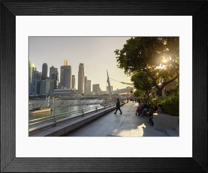Framed Print : People on waterfront and skyscrapers of Central Business District, Singapore Framed Print : People on waterfront and skyscrapers of Central Business District, Singapore
