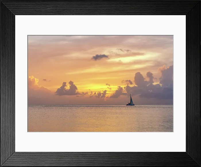 Framed Print : A lone boat sailing in the Caribbean Sea, Antigua, Antigua & Barbuda, Caribbean, West Indies Framed Print : A lone boat sailing in the Caribbean Sea, Antigua, Antigua & Barbuda, Caribbean, West Indies
