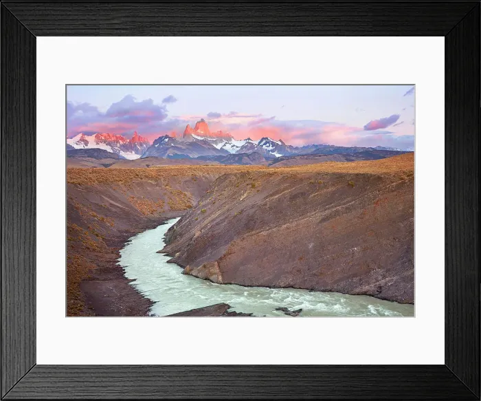 Framed Print : The Mount Fitz Roy at sunrise with the Rio de las Vueltas river in the foreground, El Chalten, Santa Cruz, Patagonia Argentina Framed Print : The Mount Fitz Roy at sunrise with the Rio de las Vueltas river in the foreground, El Chalten, Santa Cruz, Patagonia Argentina