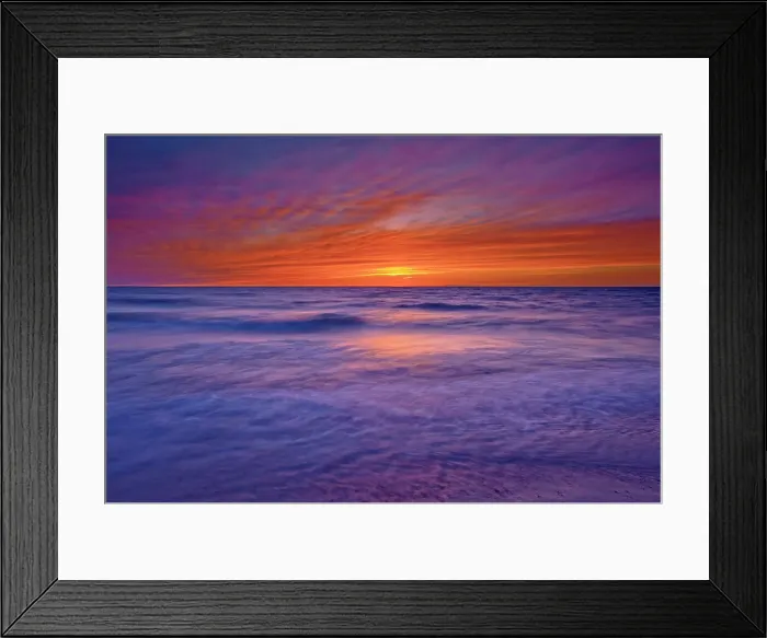 Framed Print : Dusk on Lake Huron Grand Bend, Ontario, Canada Framed Print : Dusk on Lake Huron Grand Bend, Ontario, Canada