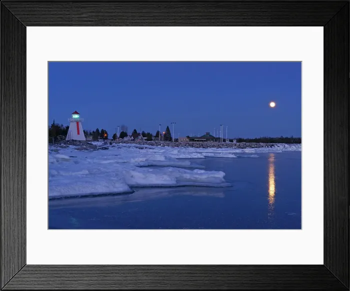 Framed Print : Lighthouse on Georgian Bay (Lake Huron) with full moon in winter South Baymouth on Manitoulin Island Canada Framed Print : Lighthouse on Georgian Bay (Lake Huron) with full moon in winter South Baymouth on Manitoulin Island Canada