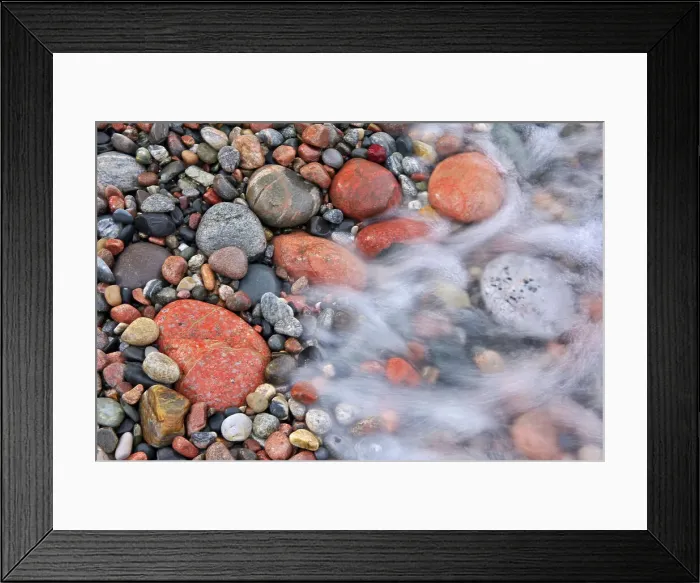 Framed Print : Waves crashing on rocks at Pebble Beach Marathon, Ontario, Canada Framed Print : Waves crashing on rocks at Pebble Beach Marathon, Ontario, Canada