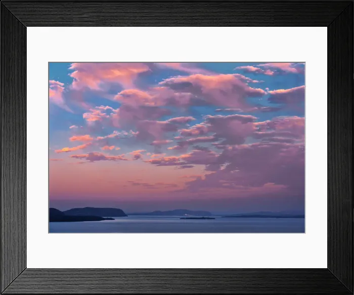 Framed Print : Lake Superior at sunrise Thunder Bay, Ontario, Canada Framed Print : Lake Superior at sunrise Thunder Bay, Ontario, Canada