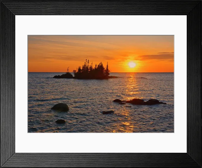 Framed Print : Islands in Lake Superior at sunrise Lake Superior Provincial Park, Ontario, Canada Framed Print : Islands in Lake Superior at sunrise Lake Superior Provincial Park, Ontario, Canada