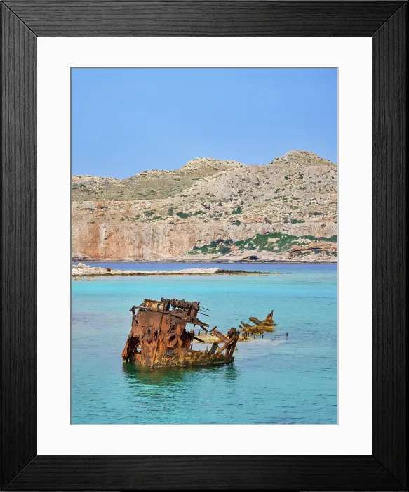 Framed Print : Shipwreck by the coast of Imeri Gramvousa, Chania Region, Crete, Greece