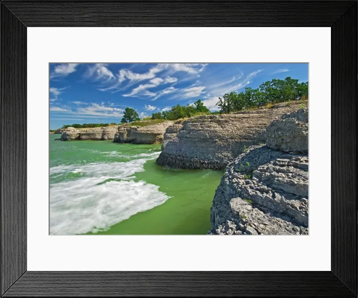 Framed Print : Limestobe cliffs along the eastern shore of Lake Manitoba, North Steeprock Lake Provincial Park, Manitoba, Canada Framed Print : Limestobe cliffs along the eastern shore of Lake Manitoba, North Steeprock Lake Provincial Park, Manitoba, Canada