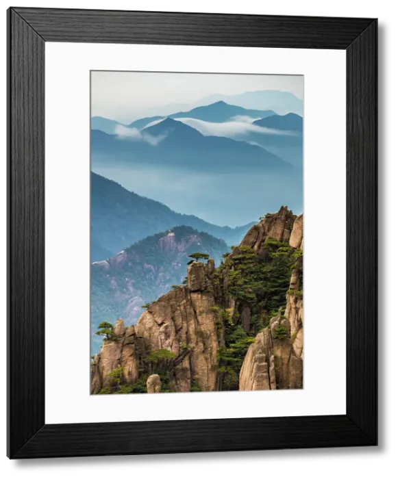 Framed Print : West Sea Canyon at Huangshan (Yellow Mountains), China Framed Print : West Sea Canyon at Huangshan (Yellow Mountains), China