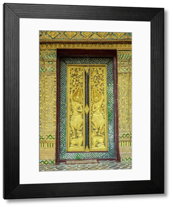 Framed Print : Door of Wat Xieng Mouane, Luang Prabang (ancient capital of Laos on the Mekong river), Laos Framed Print : Door of Wat Xieng Mouane, Luang Prabang (ancient capital of Laos on the Mekong river), Laos