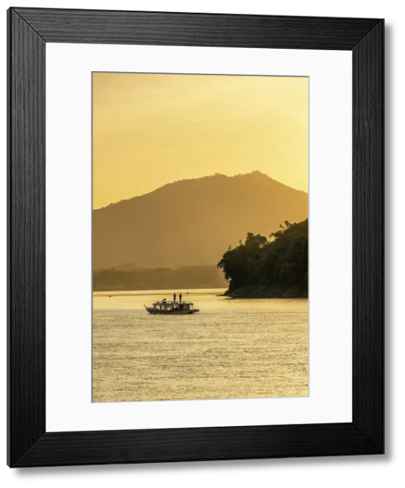 Framed Print : Banks of the Mekong river, Luang Prabang (ancient capital of Laos), Laos Framed Print : Banks of the Mekong river, Luang Prabang (ancient capital of Laos), Laos