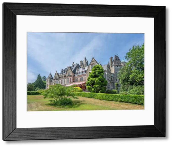 Framed Print : Schlosshotel Kronberg castle hotel Kronberg, golf and country club Kronberg, Kronberg im Taunus, Hesse, Germay Framed Print : Schlosshotel Kronberg castle hotel Kronberg, golf and country club Kronberg, Kronberg im Taunus, Hesse, Germay