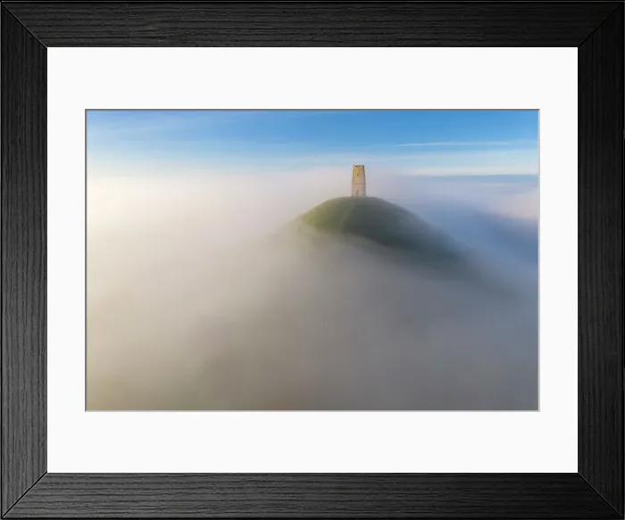 Framed Print : St Michael's Tower on Glastonbury Tor, surrounded by a sea of mist, Glastonbury, Somerset, England. Autumn (November) 2022