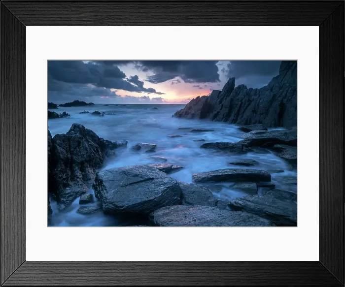 Framed Print : Twilight on the dramatic North Devon coast, Devon, England. Summer (August) 2018