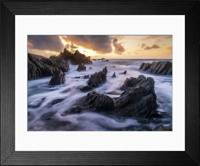 Framed Print : Colourful sunset over dramatic coast of North Devon, England Framed Print : Colourful sunset over dramatic coast of North Devon, England