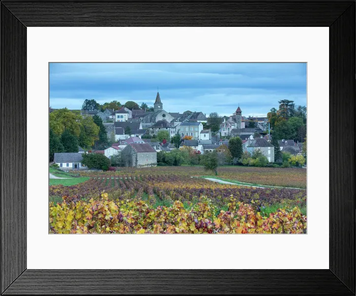 Framed Print : Monthelie, Cote-d'Or, Burgundy, Bourgogne-Franche-Comte, France Framed Print : Monthelie, Cote-d'Or, Burgundy, Bourgogne-Franche-Comte, France