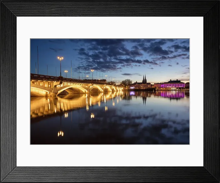 Framed Print : Pont Saint-Esprit and Sainte-Marie Cathedral, reflected in the Adour river, Bayonne, Pyrenees-Atlantiques, Nouvelle Aquitaine, France Framed Print : Pont Saint-Esprit and Sainte-Marie Cathedral, reflected in the Adour river, Bayonne, Pyrenees-Atlantiques, Nouvelle Aquitaine, France